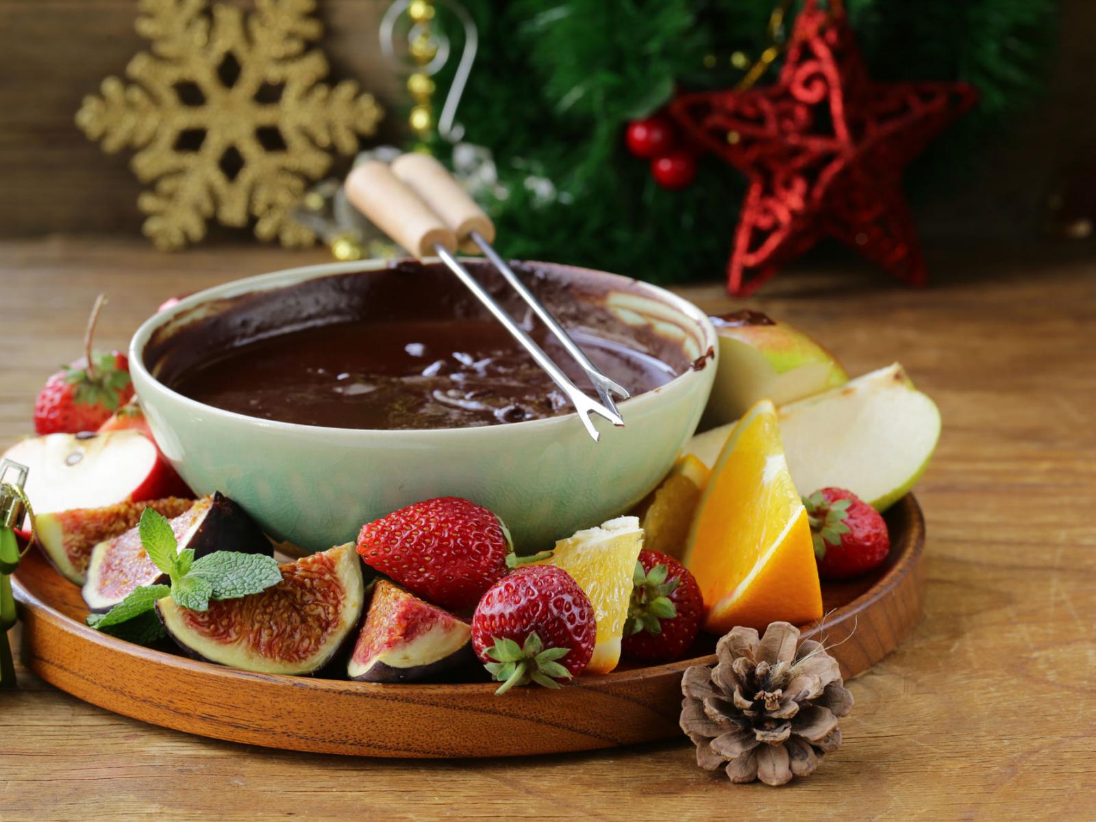 Christmas Eve Chocolate Fondue Recipe