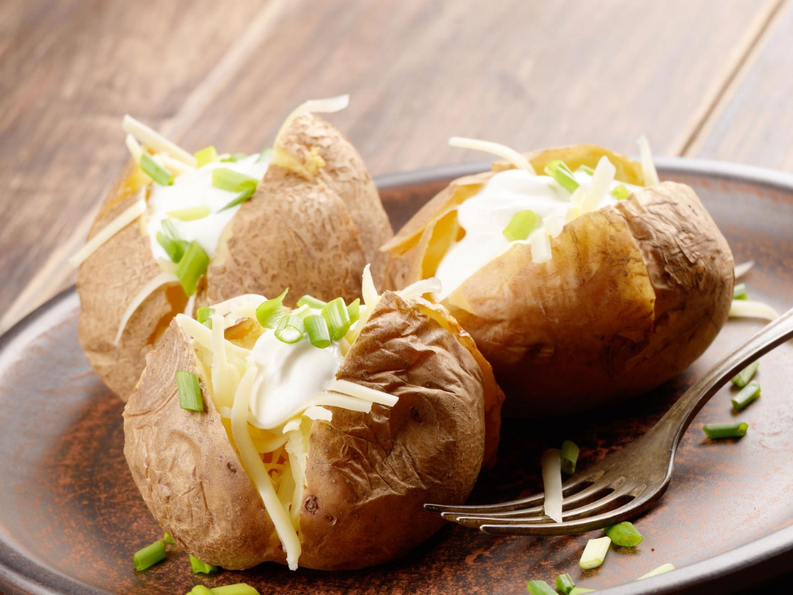 Farmers Easy Cheesy Christmas Dinner Baked Potatoes Recipe